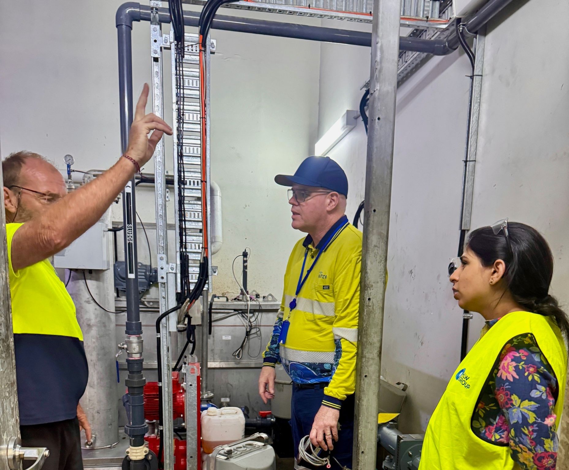 Daily operations at the HLW Group treatment plant